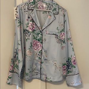 Silky satin pajama top, perfect condition.